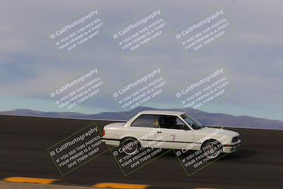 media/Jan-08-2023-SCCA SD (Sun) [[8f6a5b9391]]/Intermediate Group/Session 1 (Bowl)/